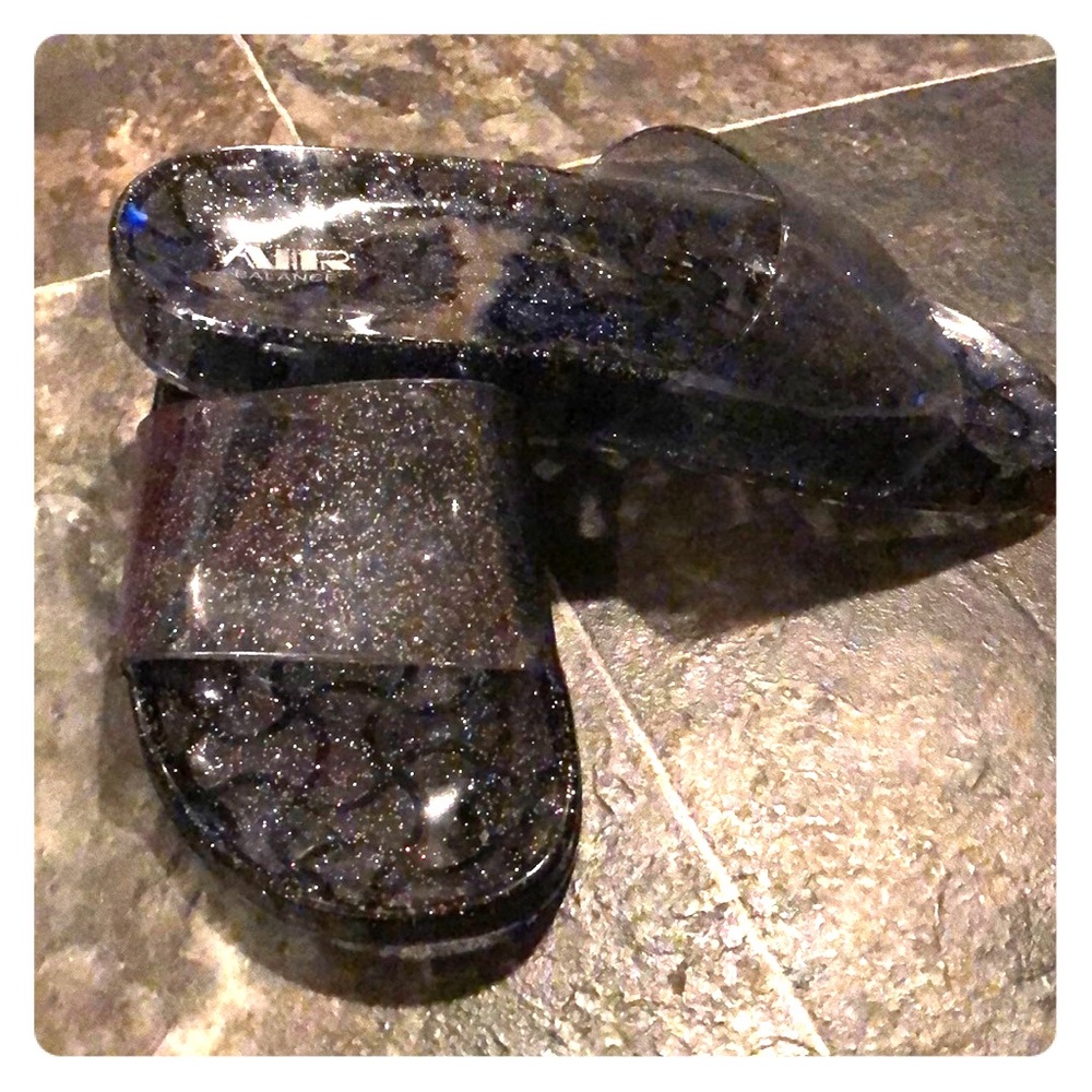 Jelly slide sandals